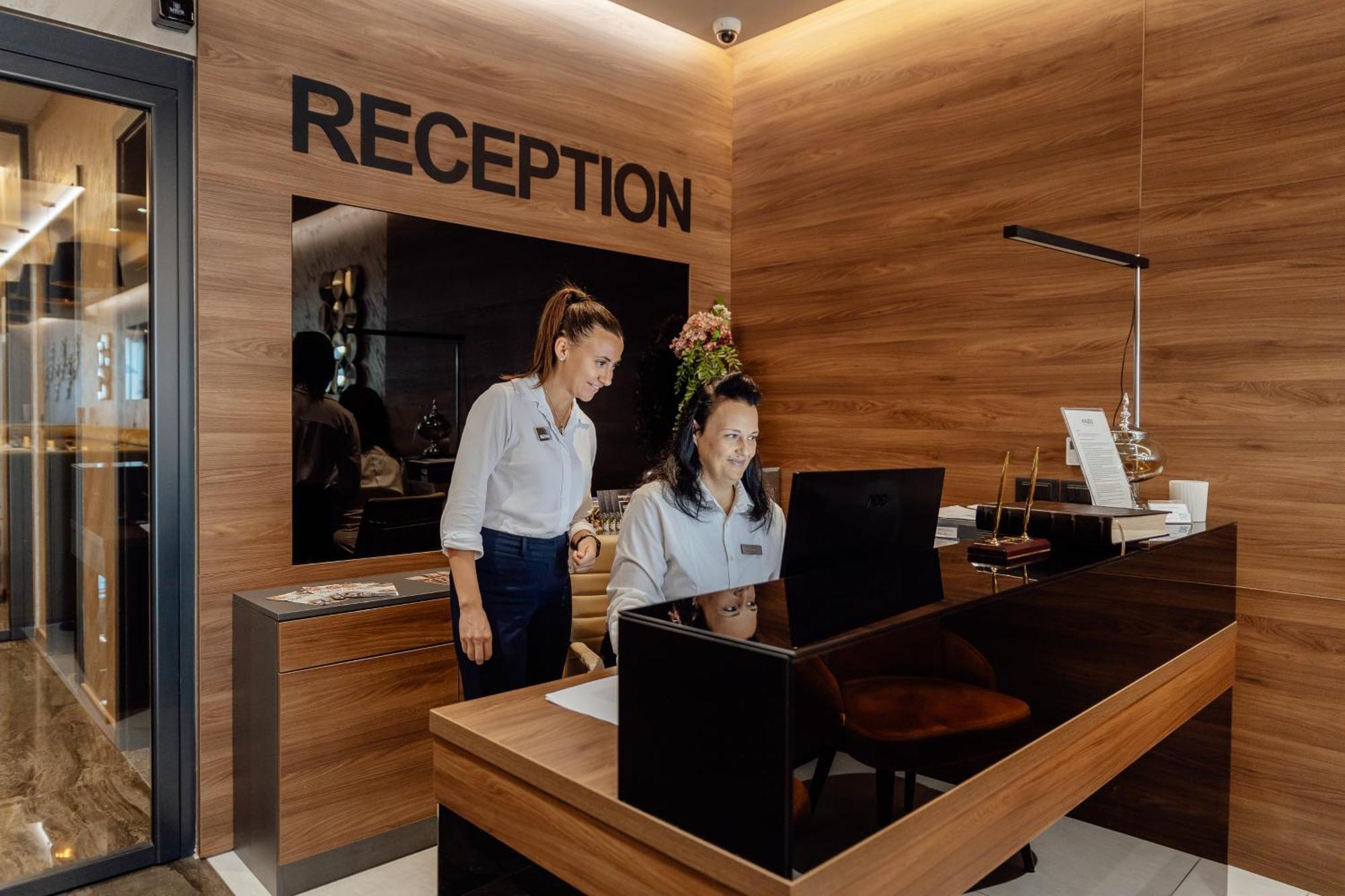 Garni Hotel Kruso Herceg Novi Kültér fotó